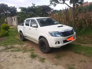 used toyota hilux