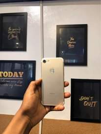 A picture of IPHONE 7pln 128GB clean Sana