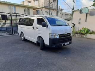 used toyota hiace