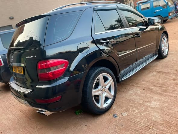 A picture of M Benz ML350 petrol V6 well maintained 33M