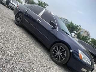 A picture of Honda Accord DC 2006 model 07038289460