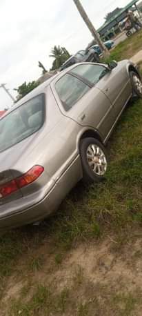 A picture of 2002 Toyota Camry 2002 Camry