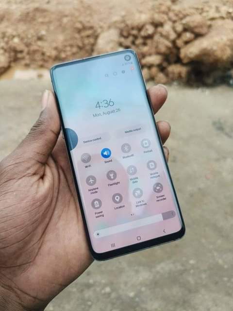 A picture of Samsung Galaxy S10 