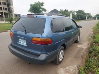 A picture of Toyota Sienna