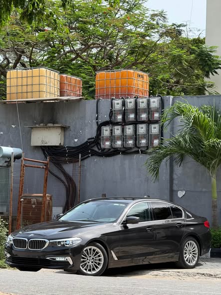 A picture of 2019 BMW 530i