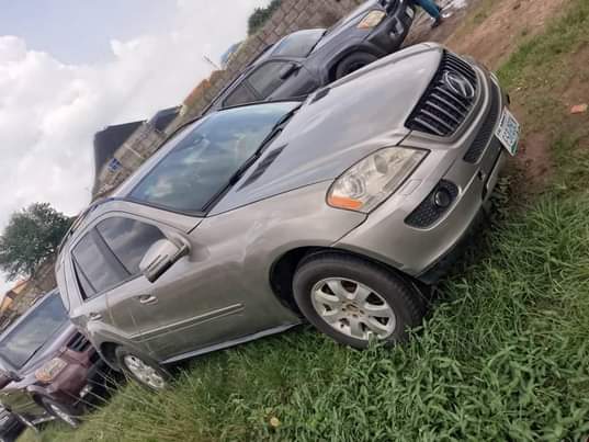 A picture of Neatly used Mercedes ML 4matic with Untempered engine and gear