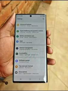 A picture of Samsung Galaxy Note 10 nahitaji pesa 0750639678