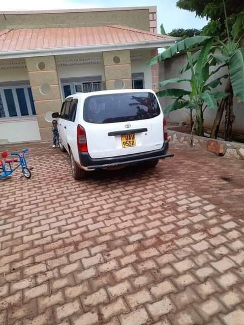 A picture of 2005 Toyota Probox