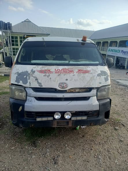 A picture of Toyota Hummer bus