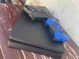 A picture of PS4 slim
