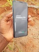 A picture of Samsung Galaxy s9 plus krek km kucha juu gb64 ram6