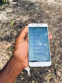 A picture of SAMSUNG J7 PRIME