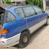 A picture of Toyota picnic 04 manual drive with good Ac .