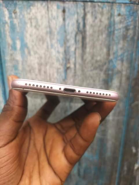 A picture of Iphone 7 Plus