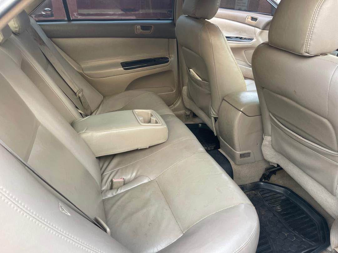 A picture of 2005 Toyota Camry LE