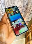 A picture of iPhone X 64gb at 580k