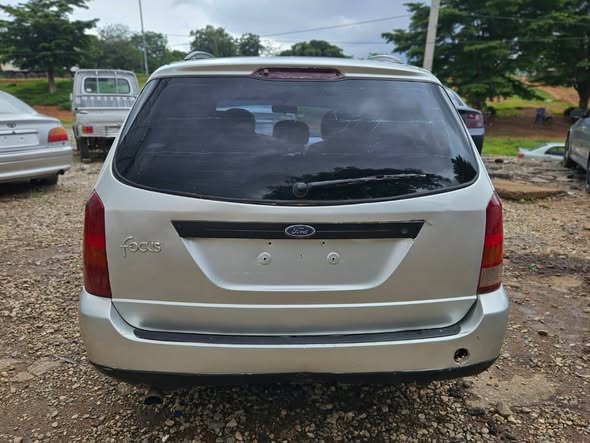 A picture of Ford focus wagon 2005