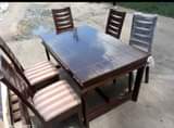 A picture of DINING SET VITI VITANO MPYA SANA LAKI TATU NA 90