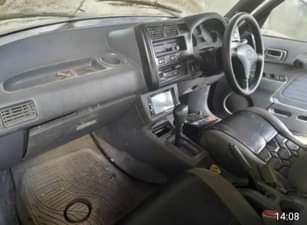 A picture of Rav4 old model