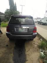 A picture of Toyota Highlander 2004 1 9 million Buy and drive Agent