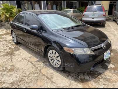 A picture of Honda Civic 1 4 2007 Black