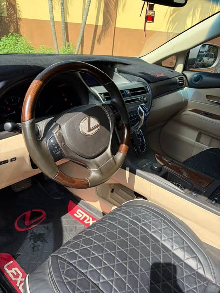 A picture of 2013 Lexus Rx350