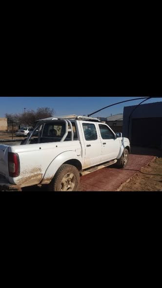 used nissan hardbody