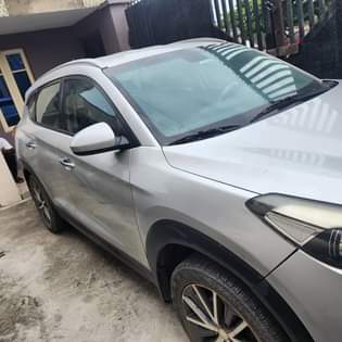 A picture of Neatly used 2016 Hyundai Tucson Untempered engine and ac Complete