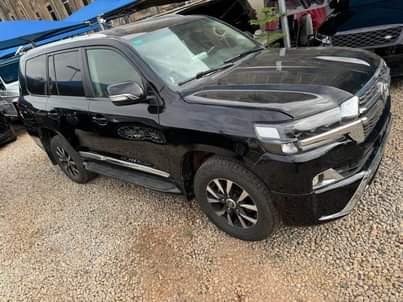 A picture of 2011 Toyota Land Cruiser V8 Super Sound Registered 39 000