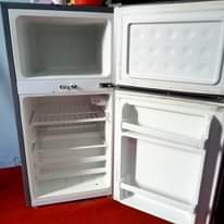 A picture of Nauza frji kampuni ya boss milango 2 Bei 310000 Location