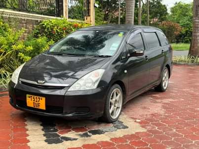 A picture of TOYOTA WISH BEI 13 8M GARI ALMOST MPYA PIGA SIMU