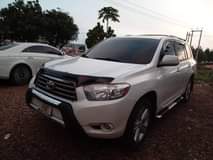 A picture of Toyota Highlander 2009 model grade one used everything working properly