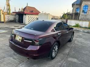 A picture of wow This is fully loaded Honda accord 2010 model full