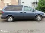 A picture of Very sharp registered 2001 toyota sienna 95 first body we