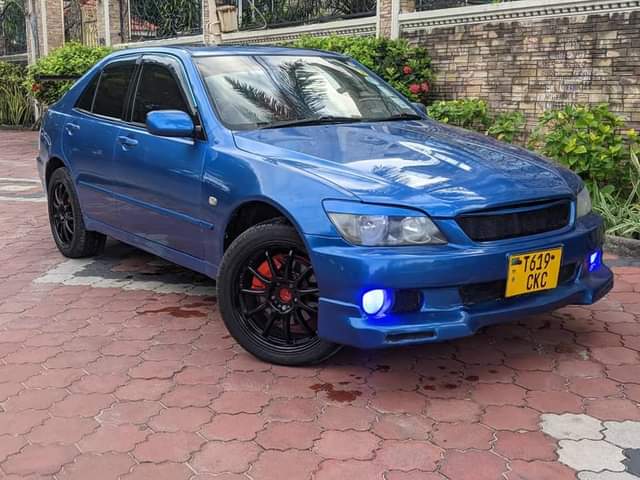 A picture of TOYOTA ALTEZZA NAIUZA MIL 6.7 0743435416