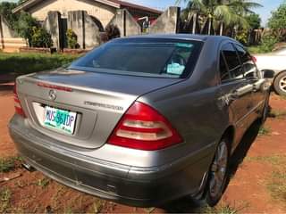 A picture of Mercedes Benz C 230 k
