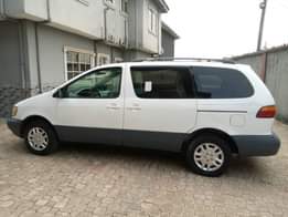 A picture of 2000 BELGIUM GRADE TOYOTA SIENNA FOR SALE Everything is working