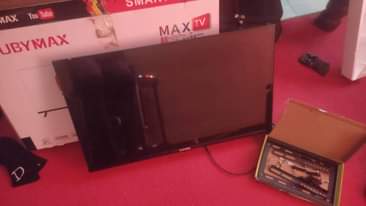 A picture of Dubymax 32Inch Smart Tv