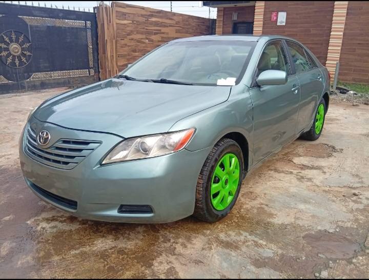 A picture of Toyota camry toks 9m Toyota corolla used 4m 08037876005 Slightly