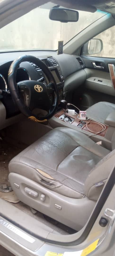 A picture of Toyota highlander 2008 09