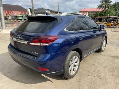 A picture of First body full option 2011 RX 350 Engine untouched Gear