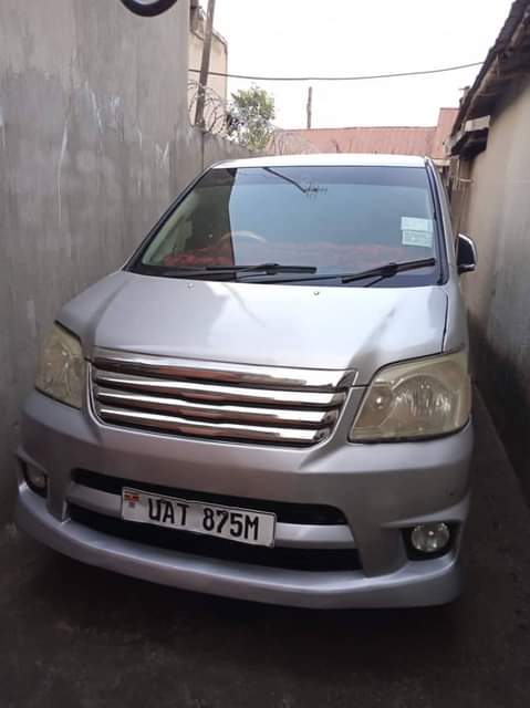 used toyota noah