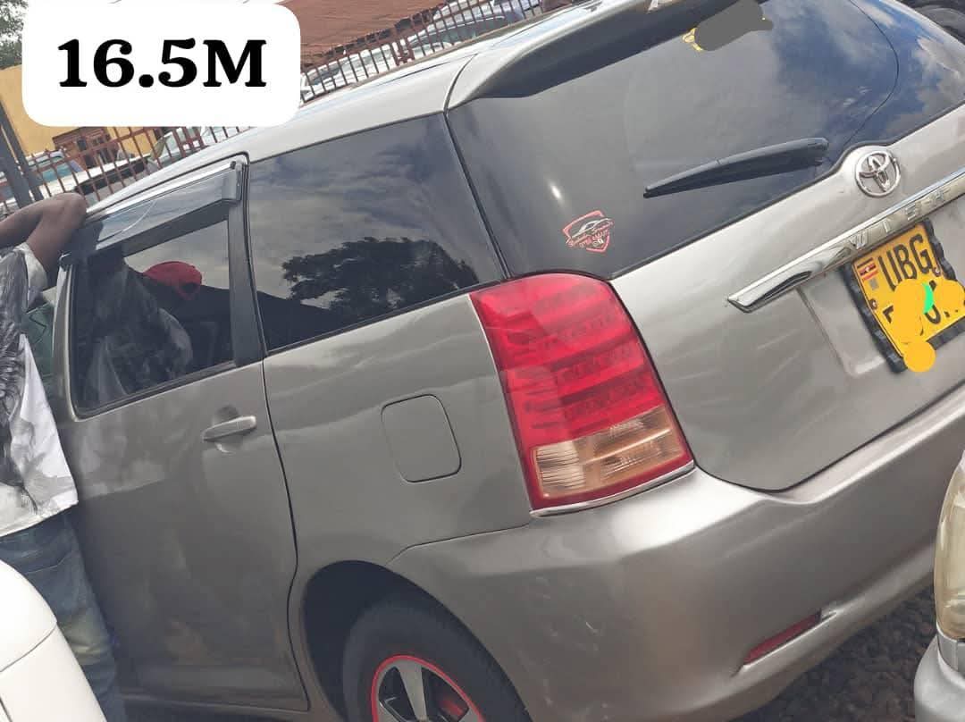 A picture of TOYOTA WISH UBG