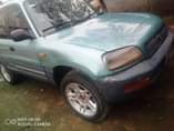 A picture of Toyota Raf4