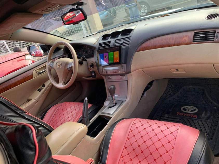 A picture of Toyota Solara 2008