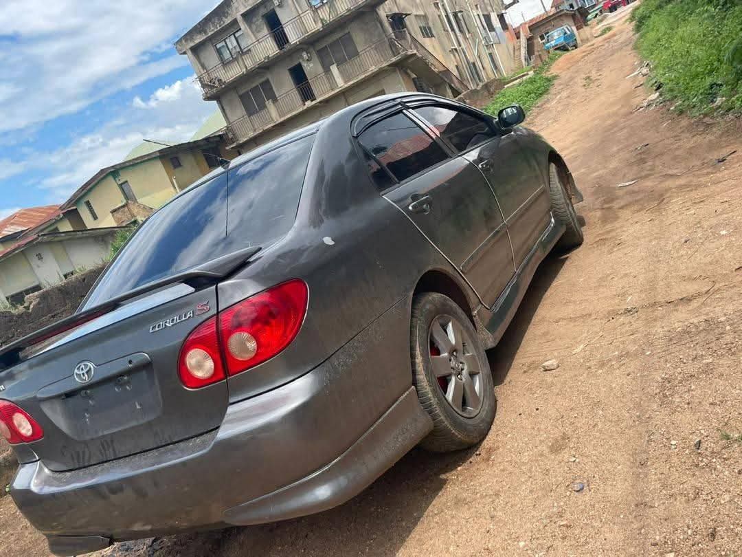 A picture of Toyota Corolla sport 06 is available