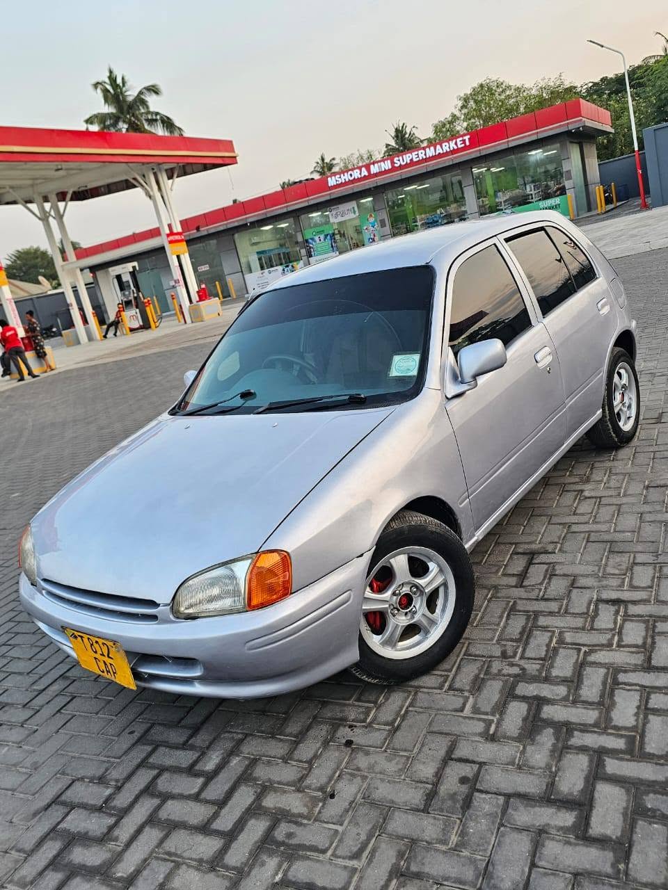 A picture of Toyota STARLET