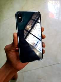 A picture of Iphone x