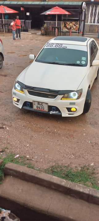 used toyota altezza