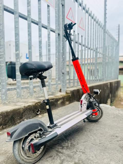 A picture of Sel up scooter Battery km 19 Up to 120kg carry